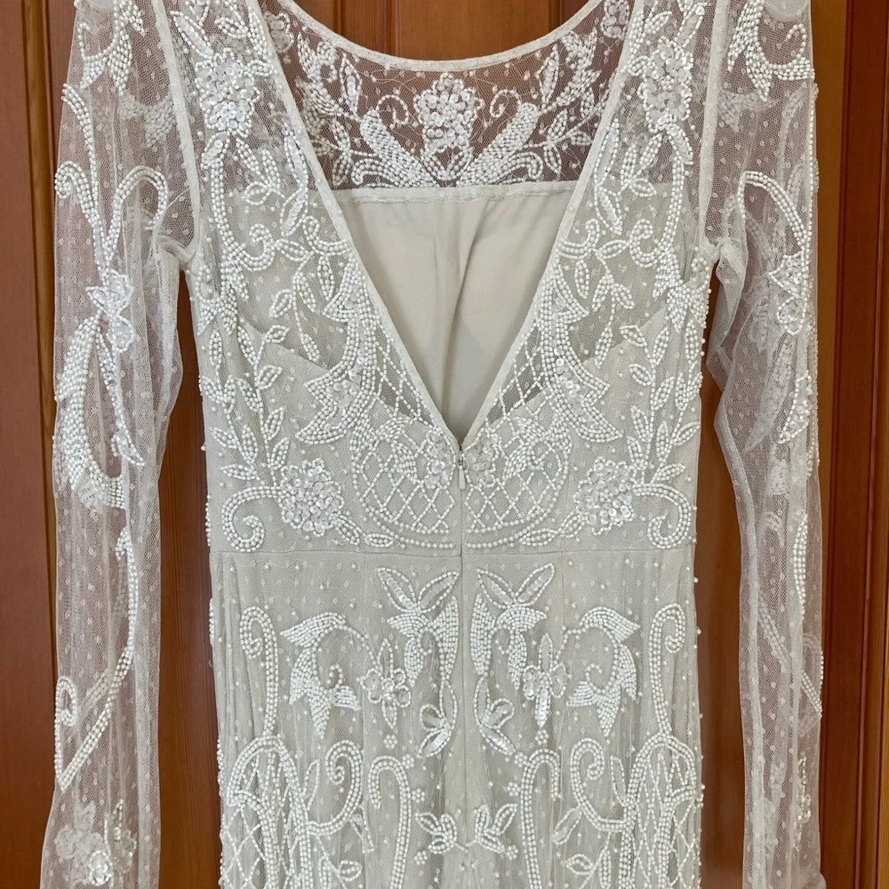 NWT Db Studio beaded lace long sleeve wedding dress size 2 - Picture 5 of 8